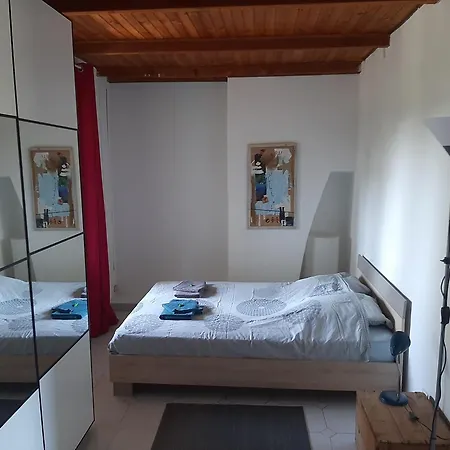 Avec Grand Jardin Et Parking, Uzès