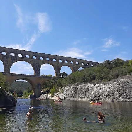 Apartment Avec Grand Jardin Et Parking, Uzes